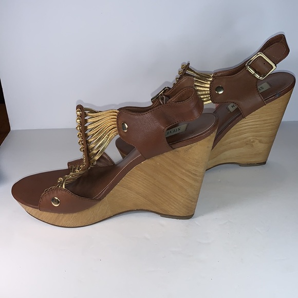 TUSCAAN 8.5 Steve Madden Cognac & Gold Wood Heel Wedge - Picture 5 of 16